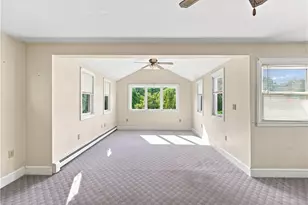 357 Old River Rd, Lincoln, RI 02838 - Photo 8