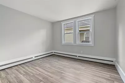42 Sisson Street, Pawtucket, RI 02860 - Photo 16