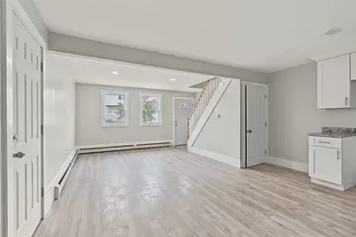 42 Sisson Street, Pawtucket, RI 02860 - Photo 20