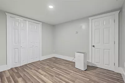 42 Sisson Street, Pawtucket, RI 02860 - Photo 12