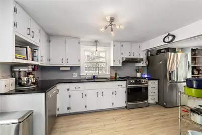 730 Congdon Hill Road, North Kingstown, RI 02874 - Photo 18