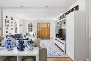 26 Bacheller St, Newport, RI 02840 - Photo 8