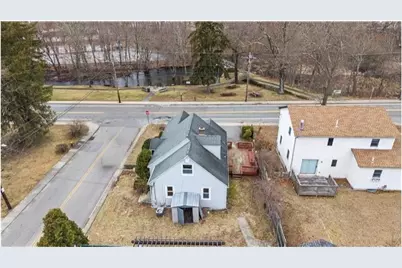 2 Whitman Street, Smithfield, RI 02917 - Photo 4