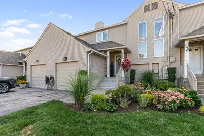 102 Palmer Drive #D, North Providence, RI 02904 - Photo 2