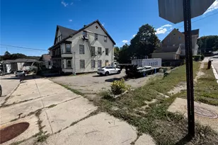 499 Willow St, Woonsocket, RI 02895 - Photo 42