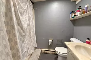 84 Seamans St, Providence, RI 02908 - Photo 14