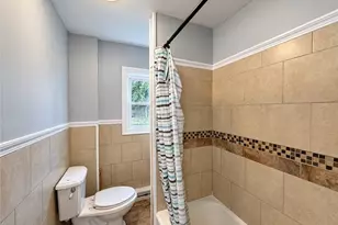 84 Seamans St, Providence, RI 02908 - Photo 10