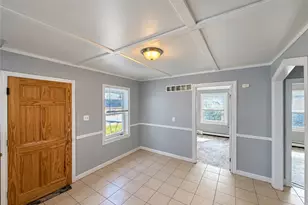 84 Seamans St, Providence, RI 02908 - Photo 4
