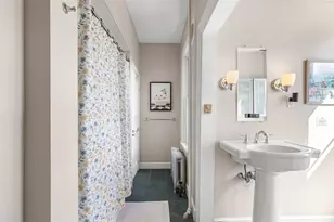 229 Morris Ave, Providence, RI 02906 - Photo 22