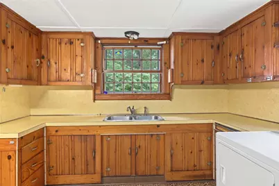 132 Hope Street, Bristol, RI 02809 - Photo 16