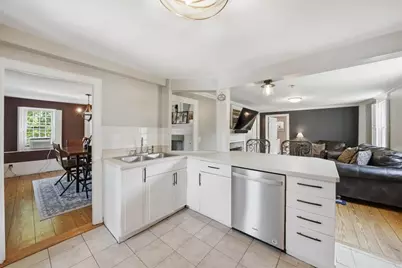 32 Equestrian Way, Cranston, RI 02921 - Photo 18