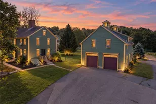 32 Equestrian Wy, Cranston, RI 02921 - Photo 4