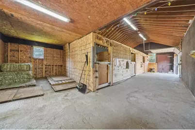 32 Equestrian Way, Cranston, RI 02921 - Photo 44