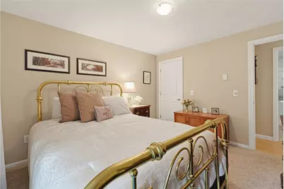 39 Tidewater Drive W, South Kingstown, RI 02879 - Photo 16