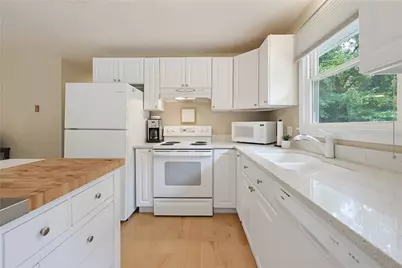 39 Tidewater Drive W, South Kingstown, RI 02879 - Photo 4