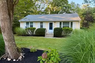 39 Tidewater Dr W, South Kingstown, RI 02879 - Photo 1