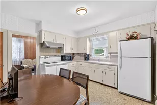 296 Power Rd, Pawtucket, RI 02860 - Photo 18