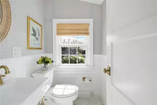 35 Hilltop Dr, Cranston, RI 02920 - Photo 14