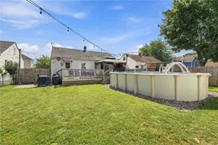 13 Hunter Ave, Johnston, RI 02919 - Photo 2