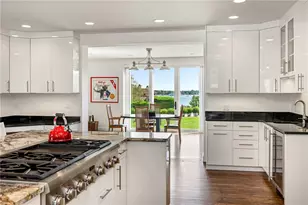 165 Poppasquash Rd, Bristol, RI 02809 - Photo 18