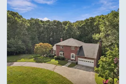 20 Lincoln Drive, North Smithfield, RI 02896 - Photo 2