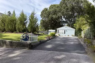 103 Darrow Dr, Warwick, RI 02886 - Photo 4