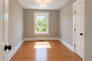 219 Cole Ave, Providence, RI 02906 - Photo 8