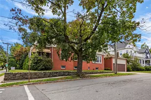 594 Hope St, Providence, RI 02906 - Photo 2