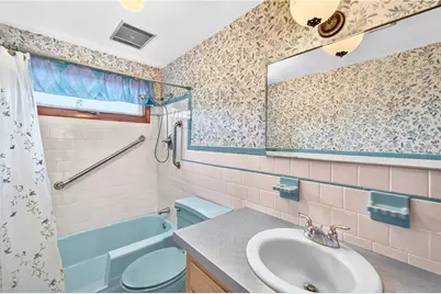 60 Birchwood Drive, Cranston, RI 02920 - Photo 18