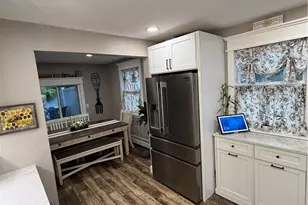 43 Greenway Dr, Bristol, RI 02809 - Photo 6