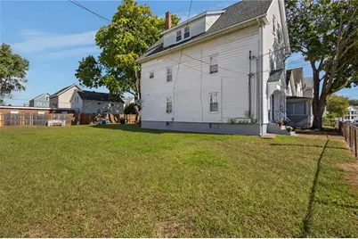 277 Sayles Avenue, Pawtucket, RI 02860 - Photo 32