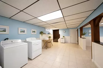 230 Oaklawn Avenue, Cranston, RI 02920 - Photo 18