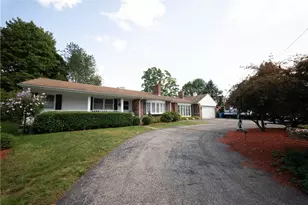 230 Oaklawn Ave, Cranston, RI 02920 - Photo 34