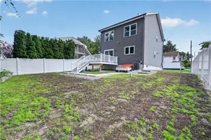 31 Tucker St, Warwick, RI 02886 - Photo 22