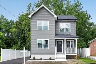 31 Tucker St, Warwick, RI 02886 - Photo 24