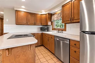 11 Pine Crest Dr, East Providence, RI 02915 - Photo 6