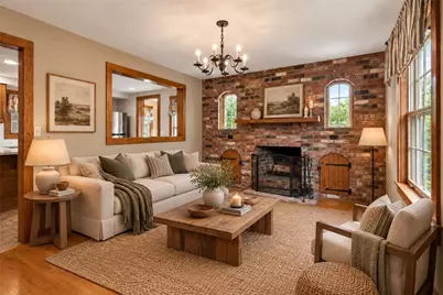 11 Pine Crest Drive, East Providence, RI 02915 - Photo 2