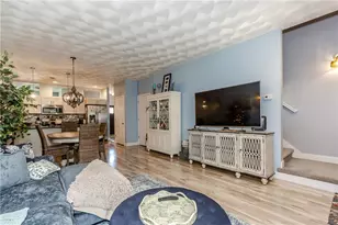301 W Shore Rd, Warwick, RI 02889 - Photo 6