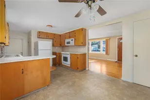 103 Amanda St, Cranston, RI 02920 - Photo 12