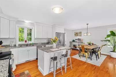 16 Liane Drive, Woonsocket, RI 02895 - Photo 2