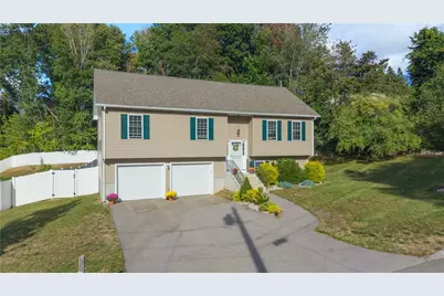16 Liane Drive, Woonsocket, RI 02895 - Photo 32