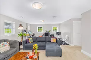 16 Liane Dr, Woonsocket, RI 02895 - Photo 24
