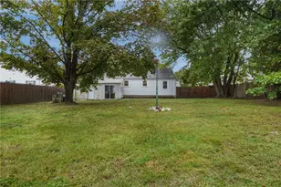 33 Betsy Williams Dr, Warwick, RI 02889 - Photo 26