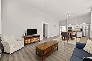 1044 Social St, Woonsocket, RI 02895 - Photo 6