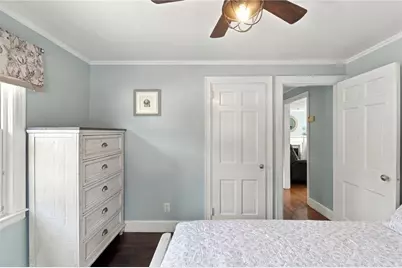 1040 Greenwich Avenue, Warwick, RI 02886 - Photo 12