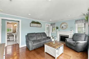 1040 Greenwich Ave, Warwick, RI 02886 - Photo 4