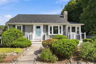 1040 Greenwich Avenue, Warwick, RI 02886 - Photo 1