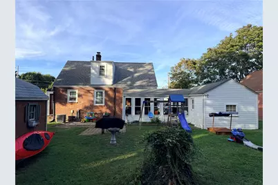 288 Chapmans Avenue, Warwick, RI 02886 - Photo 2