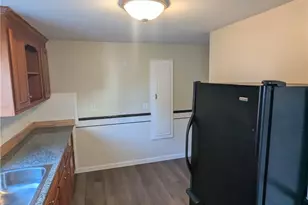 386 Norwood Ave, Warwick, RI 02888 - Photo 1