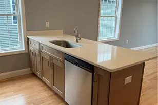 88 Coggeshall St, Providence, RI 02908 - Photo 16